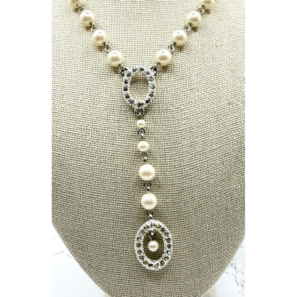 Cream Pearl Look Bead Rhinestone Oval Drop Necklace Silver Tone 16-18"